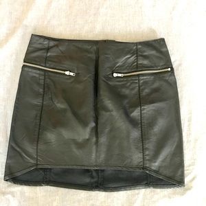 H&M flux leather skirt NWT
